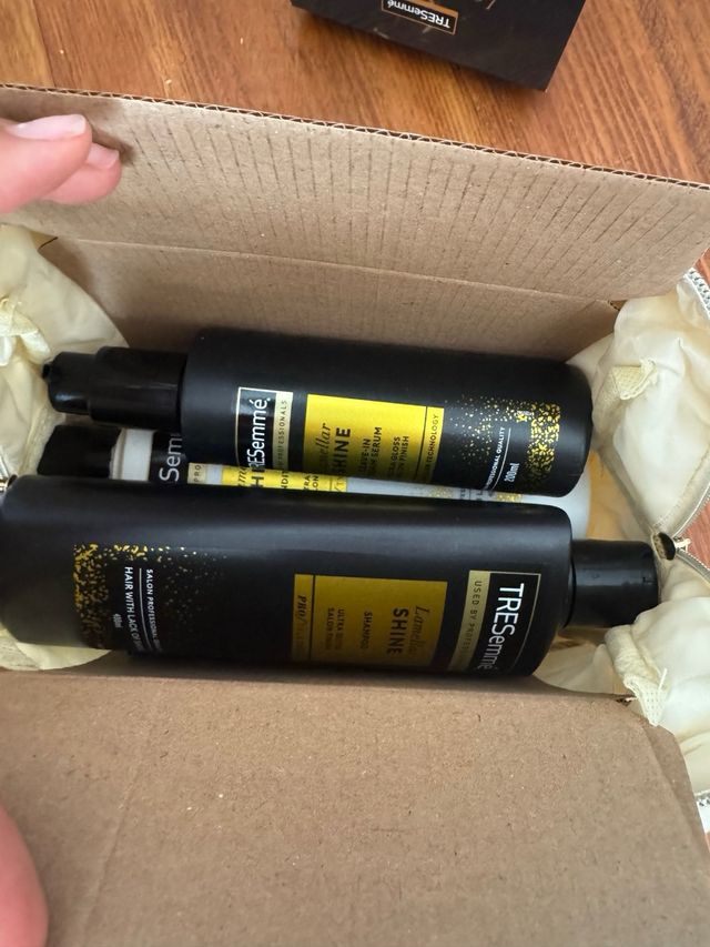 Neceser TRESemmé 72H Brillo Ultra Gloss