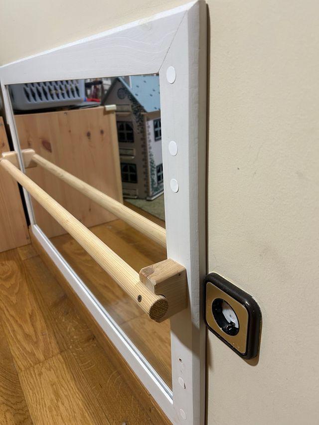 Espejo Montessori 100x60 con barra