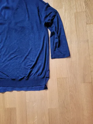 Camiseta azul marino Stradivarius