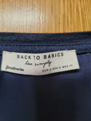 Camiseta azul marino Stradivarius