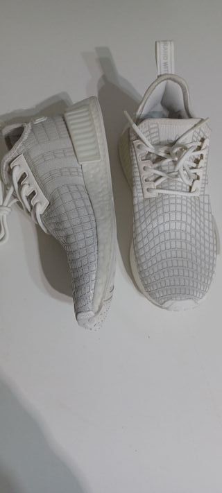 Adidas NMD Blancas Talla 40.5 (25.5cm)