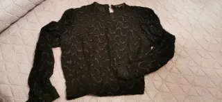 Blusa fiesta negra con brillo