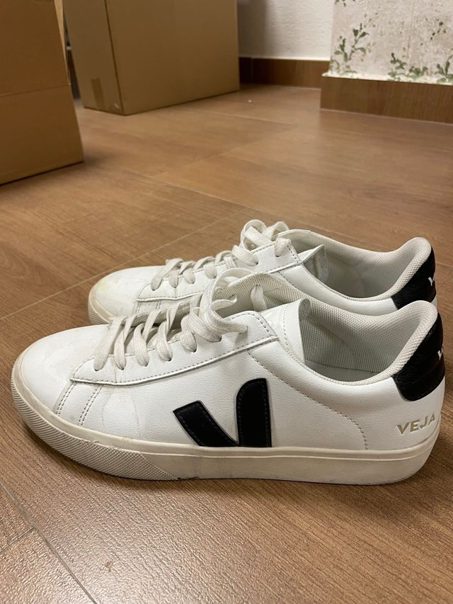 Tenis Veja Blancos y Negros Talla 42