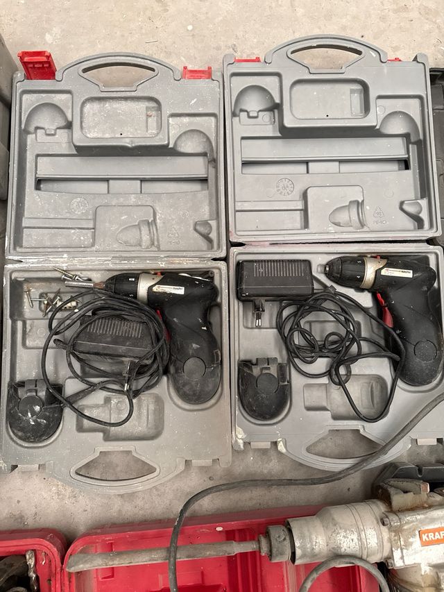 Maletín herramientas variadas usadas