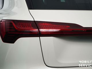 AUDI etron Advanced 55 quattro