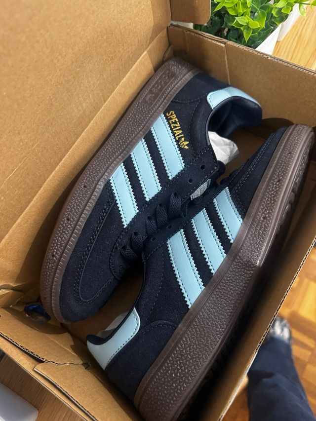Adidas Spezial Azul Marino y Azul Claro