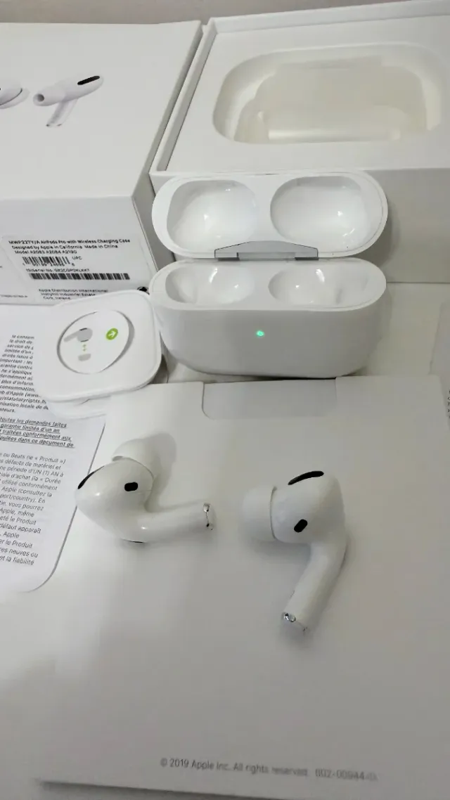 Airpods Pro con estuche de carga