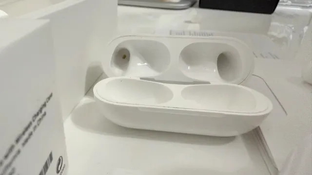 Airpods Pro con estuche de carga