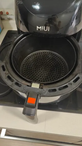 Freidora de aire MIUI negra
