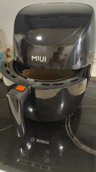 Freidora de aire MIUI negra