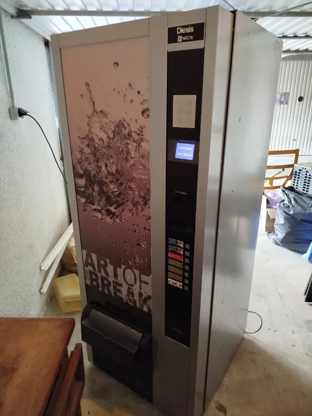 Máquina Expendedora NECTA Diesis