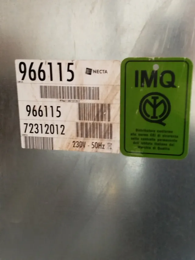 Máquina Expendedora NECTA Diesis