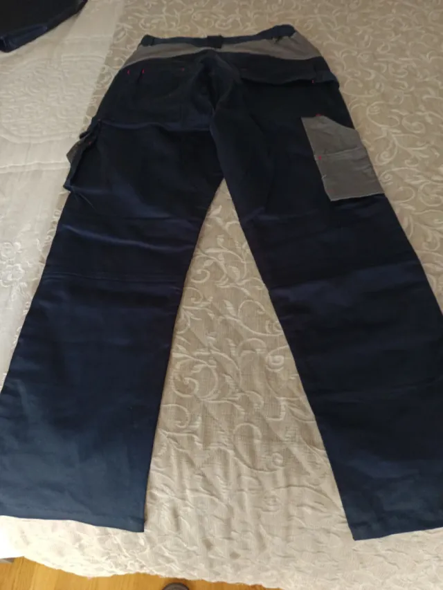 Pantalón de trabajo azul y gris