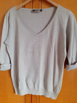 Jersey fino con destellos dorados Talla XL
