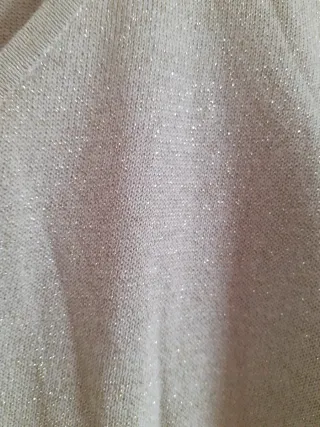 Jersey fino con destellos dorados Talla XL