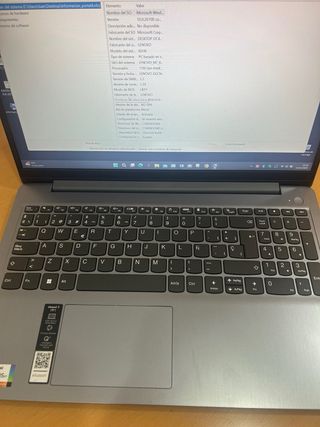 Portátil Lenovo IdeaPad 3 15ITL6 16GB RAM