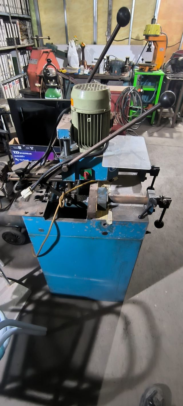 Copiadora Tronzadora MG C-450