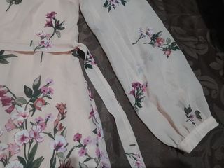 Vestido mujer rosa con estampado floral