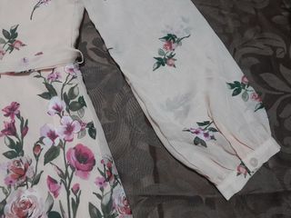 Vestido mujer rosa con estampado floral