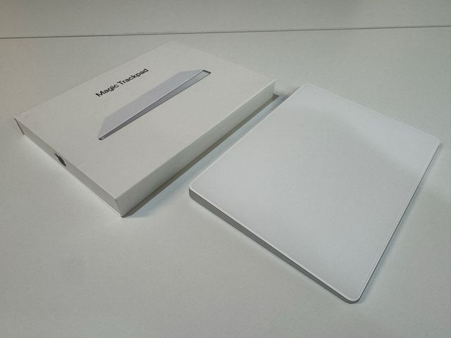 Apple Magic Trackpad 2