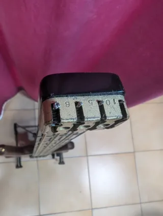 Bajo Eléctrico Status S3000 walnut de 4 cuerdas.