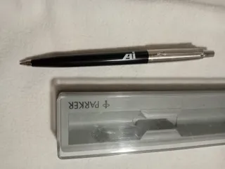 Penna Parker in confezione originale