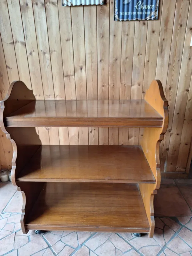 Carrello portavivande in legno a 3 ripiani