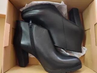 Botín de piel Mimao negro