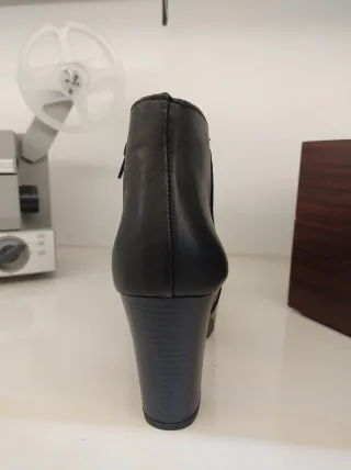 Botín de piel Mimao negro