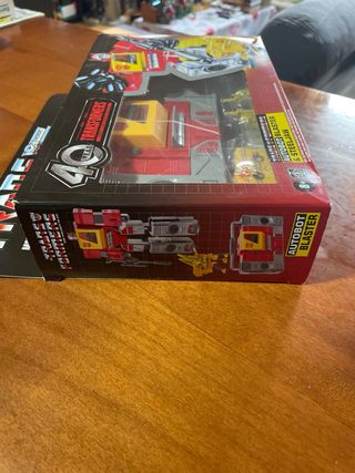 Transformers Autobot Blaster & Steeljaw 40 Anivers