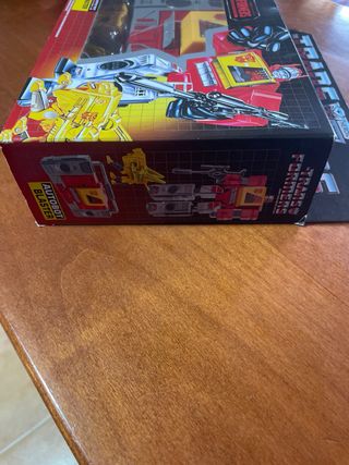 Transformers Autobot Blaster & Steeljaw 40 Anivers