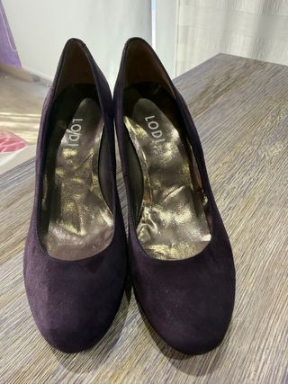 Zapatos LODI morados ante