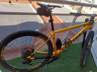 Bicicleta Montaña Cannondale Carbono