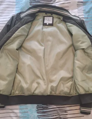 Chaqueta Pepe Jeans verde oliva