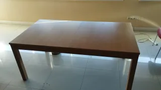 Mesa de comedor extensible de madera