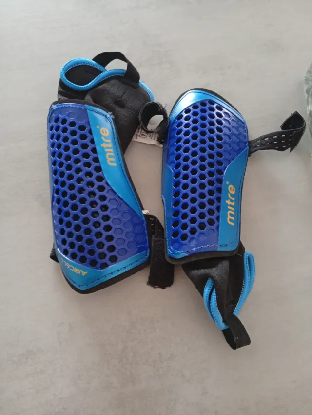 Espinilleras Mitre niño Talla M