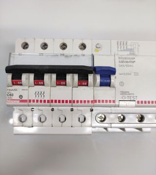 Bticino G43/63AC Differenziale F84 Magnetotermico