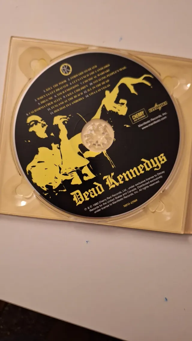 Dead Kennedys Fresh Fruit for Rotten Vegetables 25