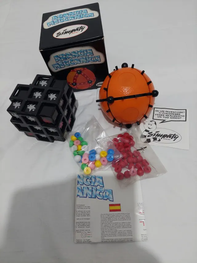 Naranja Mecánica Juego Simpaty y Peter's Black Hol