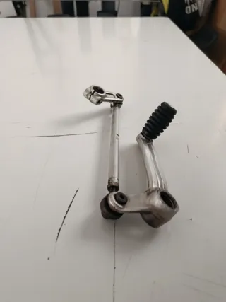 Palanca cambio y reenvío Ducati Monster