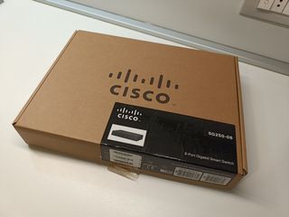 Switch Cisco SG250-08 8 Porte Gigabit