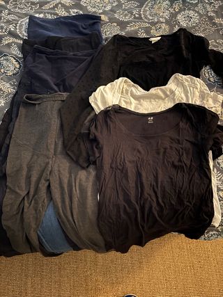 Ropa premamá variada