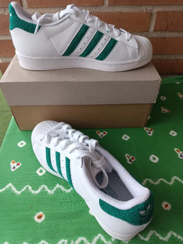 Adidas Superstar Talla 36.5 Verde/Blanco