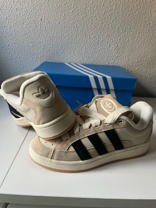 Adidas Botines Beige y Negro