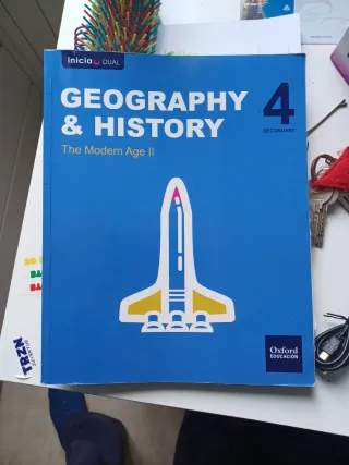 Inicia Geography & History 4.º ESO. Student's B...