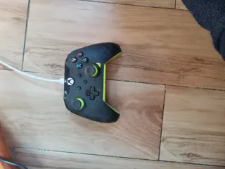 Mando Xbox One Negro y Verde