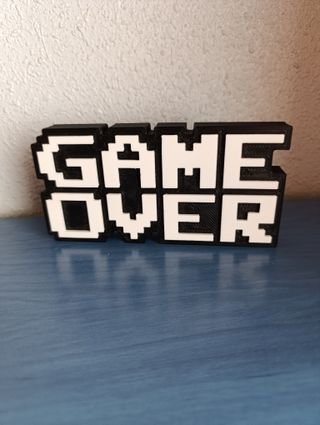 Segni 3D fanart di videogiochi come Xbox o Game Over in plastica stampata 3D