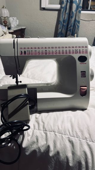 Máquina de coser Toyota