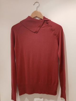 Jersey lana magenta cuello botones