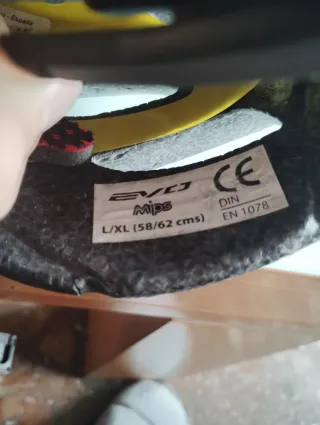 Casco BH EVO Negro y Amarillo